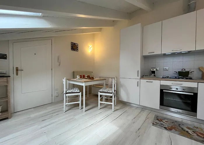 Aquadolce アパート バヴェーノ